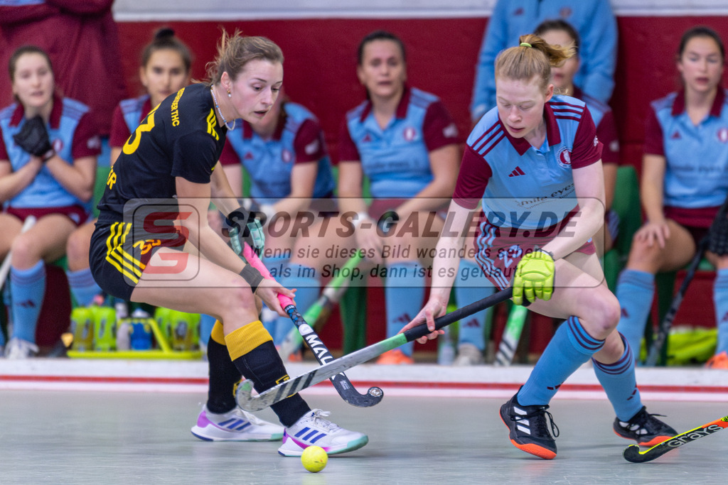 SM_2025-01-12_wD5_-74 | 1.Bundesliga Hallenhockey  (W) UHC - HTHC / 2:3 (2:1)