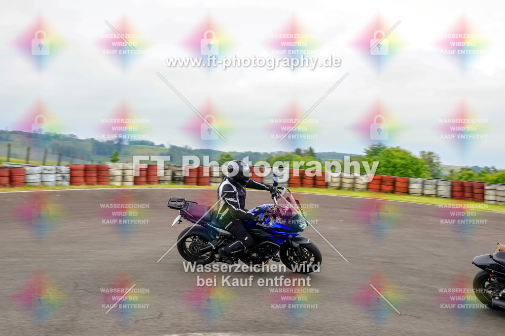 OBK-5720 | Hier findet Ihr Bilder von Touristenfahrten auf der Nürburgring Nordschleife oder von anderen Veranstaltungen die ich besucht habe. Viel Spass beim Durch Schauen 