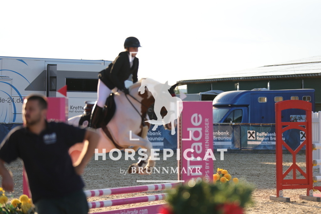 0P6A6828 | Willkommen bei Brunnmayr - Design & Fotografie – Ihrem Spezialisten für Reitturniere und Pferdeveranstaltungen in Oberösterreich, Salzburg und Bayern! Seit über 17 Jahren sind wir leidenschaftlich dabei.