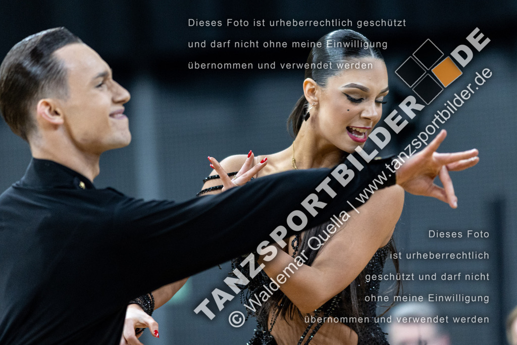20240309-12766 | Hier finden Sie Tanz Bilder vom Latein und Standard Formationen tanzen. Sportbilder vom Tanzsport. Schöne Fotos und von Weltmeisterschaft, Europameisterschaft, Bundesliga, Regionalliga, Oberliga und Landesliga sowie von GOC Stuttgart, DanceComp, WM Bremen