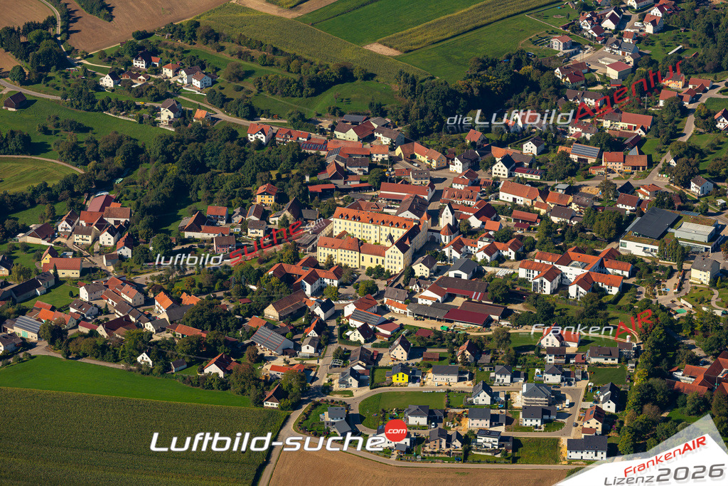 Die Luftaufnahme Schweinspoint - Marxheim wurde 2021 mittels Flugzeug (keine Drohne) erstellt. Hohe Auflösung -für große Poster und Wandbilder geeignet!