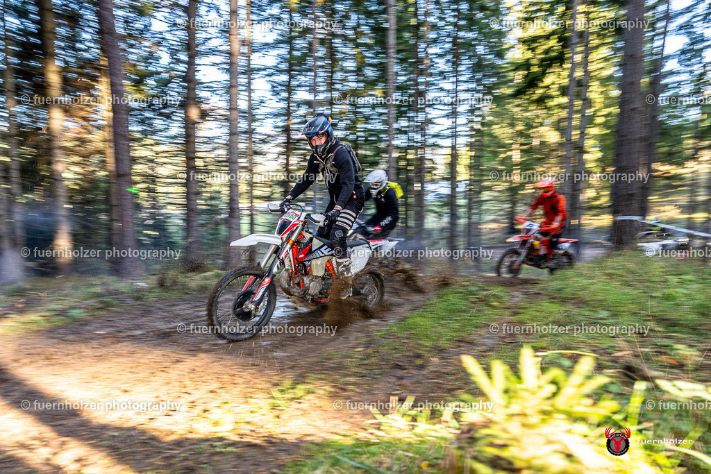 fuernholzer_251026-C1-23 | Fotografische Impressionen von der Red Stag Enduro Extreme by fuernholzer-photography.com. Endurosport in Österreich fotografisch festgehalten von fuernholzer. Auftragsfotografie für Private, Gewerbefotos und Industriefotografie. Eventfotografie, Sportfotografie und Motorsportfotografie. Anbieter von Fotoworkshops, Fototraining, fotografischen Vorträgen und Fotoseminaren.