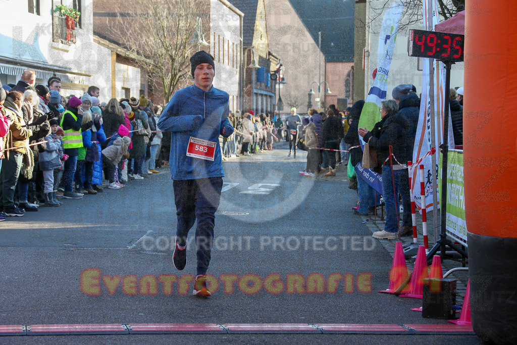 241201_1225_EX1_2080 | Sportfotografie im Rhein-Sieg Kreis, Köln, Bonn, NRW, Rheinland Pfalz, Hessen, etc. Unser Tätigkeitsfeld umfasst den Laufsport vom Volkslauf über den Marathon, Duathlon, Triathon bis zum Ultralauf wie Kölnpfad Ultra oder Schindertrail.