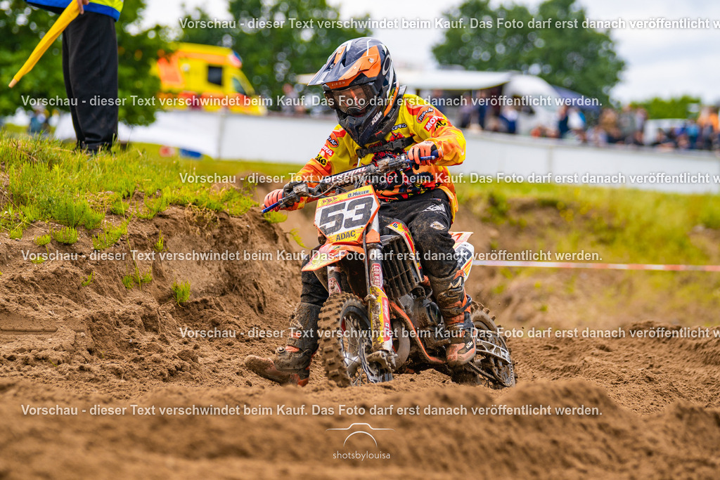 20260607_MSCParmen-0064 | Sportfotografin aus Berlin-Brandenburg mit Fokus auf Motocross. Ich halte deine sportliche Leistung und echte Emotionen auf und neben der Strecke professionell fest. Entdecke die Fotos von deinem Rennen und bestelle sie direkt hier im Shop.