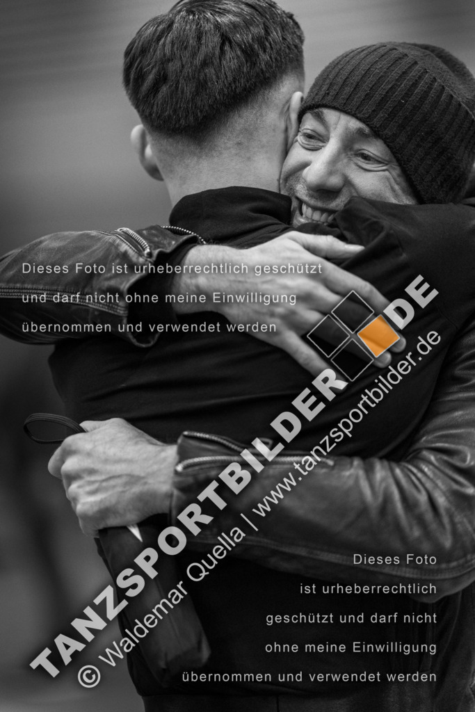 20231020-00205 | Hier finden Sie Tanz Bilder vom Latein und Standard Formationen tanzen. Sportbilder vom Tanzsport. Schöne Fotos und von Weltmeisterschaft, Europameisterschaft, Bundesliga, Regionalliga, Oberliga und Landesliga sowie von GOC Stuttgart, DanceComp, WM Bremen