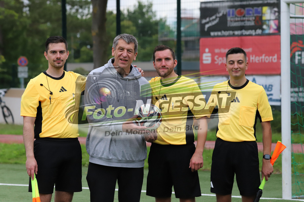 SC Bünde - BV 21 Stift-Quernheim | Auf dem Bild zu sehen v.l.: Tobias Patzer, Kai Rieke, Philipp Miska, Antonio Ljubas SC Bünde, BV 21 Stift-Quernheim, Fistelmann Supercup, Hunnebrock, Deutschland  - Realisiert mit Pictrs.com