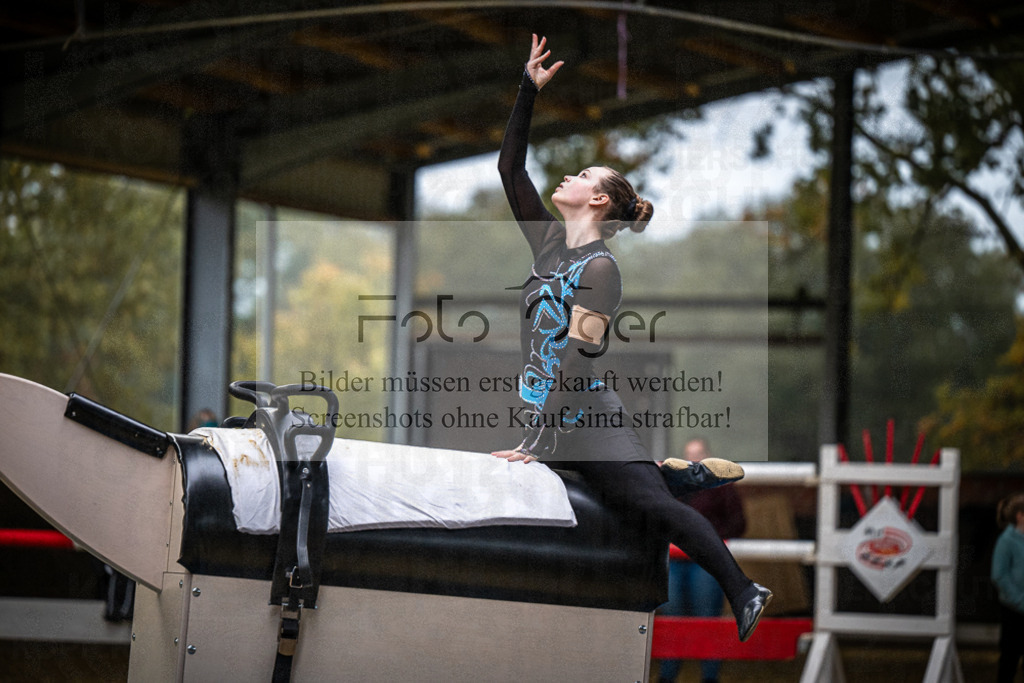DOS_0762 | Entdecke hochwertige Reitturnierfotos von Foto Oger. Professionell, emotional und authentisch – jetzt Lieblingsmomente im Shop bestellen.Deutschlandweite Turnierfotografie. - Realisiert mit Pictrs.com