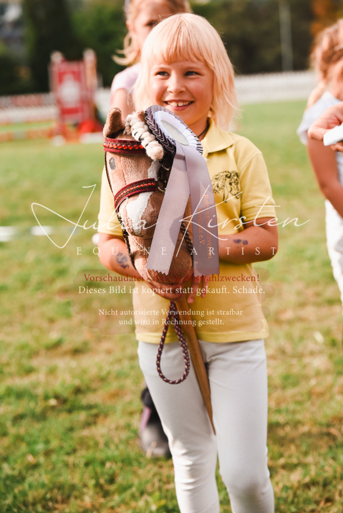 DSC_4755 | Pferde- und Turnierfotografie in Westsachsen. Pferdeportraits, Auftragszeichnungen und intuitive Kunst.