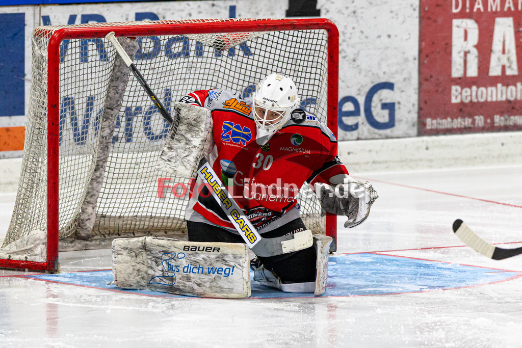 TSV Peißenberg Miners vs ERV Schweinfurt | Eishockey Bayernliga 2023/2024, TSV Peißenberg Miners vs ERV Schweinfurt, 20240114,Maximilian FREYTAG (Miners Goali 30) in Aktion,2024-01-14 in Peißenberg (Eisstadion)30 Maximilian FREYTAG (Miners Goali 30)Copyright: WolfgangxLindner foto-lindner.de