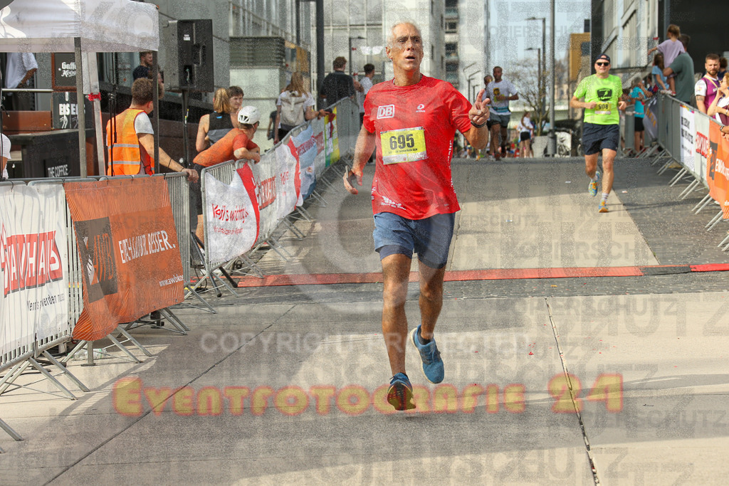 250920_1525_EX1_9387 | Sportfotografie im Rhein-Sieg Kreis, Köln, Bonn, NRW, Rheinland Pfalz, Hessen, etc. Unser Tätigkeitsfeld umfasst den Laufsport vom Volkslauf über den Marathon, Duathlon, Triathon bis zum Ultralauf wie Kölnpfad Ultra oder Schindertrail.