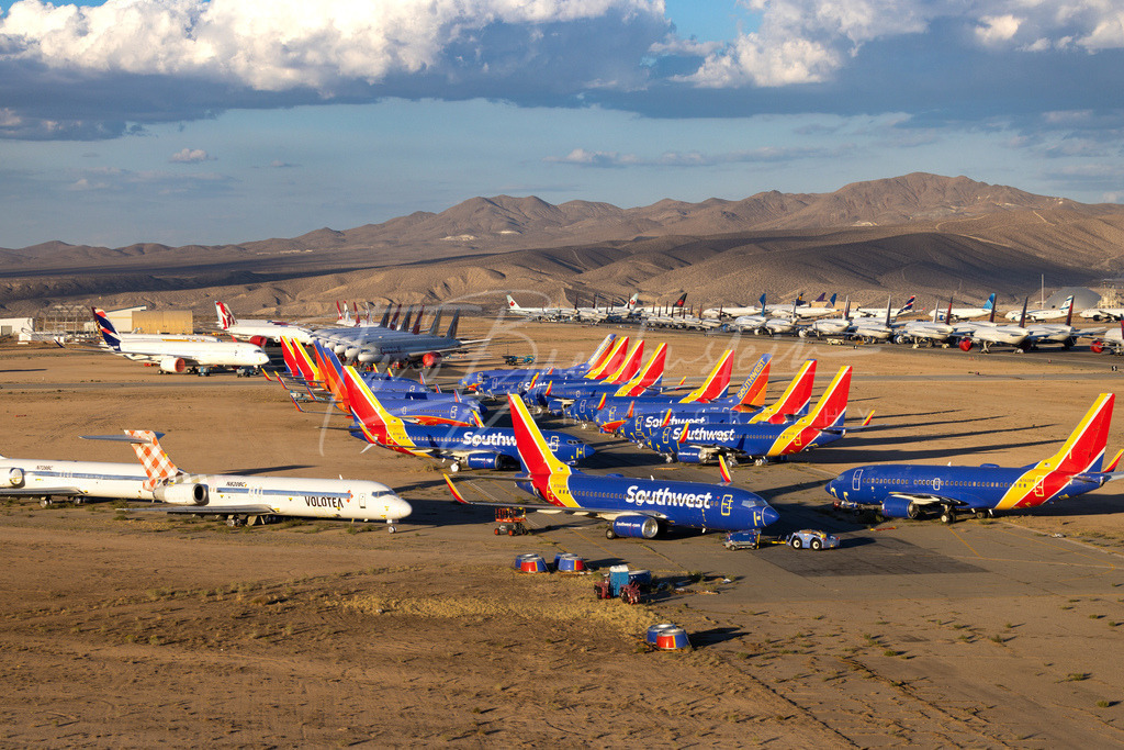 181 | Buy high-quality aviation and travel photography prints by professional photographer Timo Breidenstein. Authentic images, professionally printed, worldwide shipping. - Realisiert mit Pictrs.com