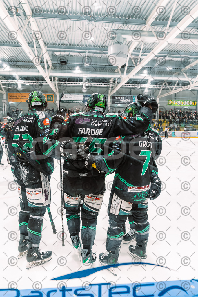 Alligators_vs_Peiting_25_11_2025-60 | Höchstadt Alligators Fotogalerie: Eishockey-Action aus Franken. Professionelle Spielfotos, Portraits & Stadionbilder zum Download. Jetzt entdecken! - Realisiert mit Pictrs.com