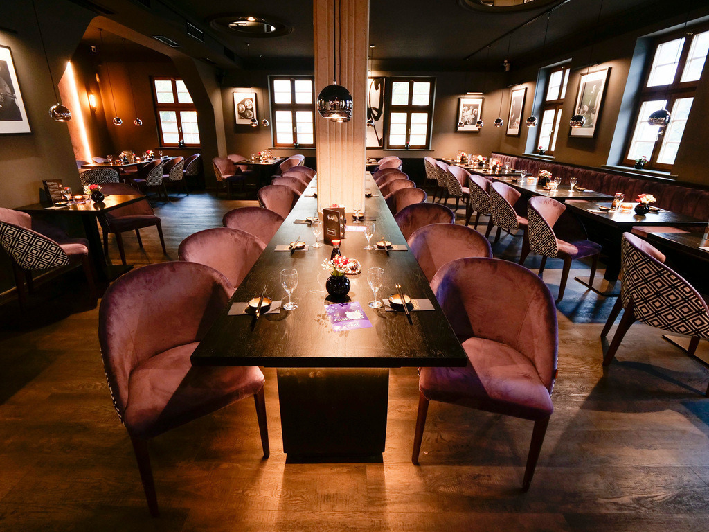 Yaoke | Ludwigsburg - Neueröffnung des asiatischen Restaurants " Yaoke " im alten Gasthof Waldhorn gegenüber vom Schloss. - Realisiert mit Pictrs.com