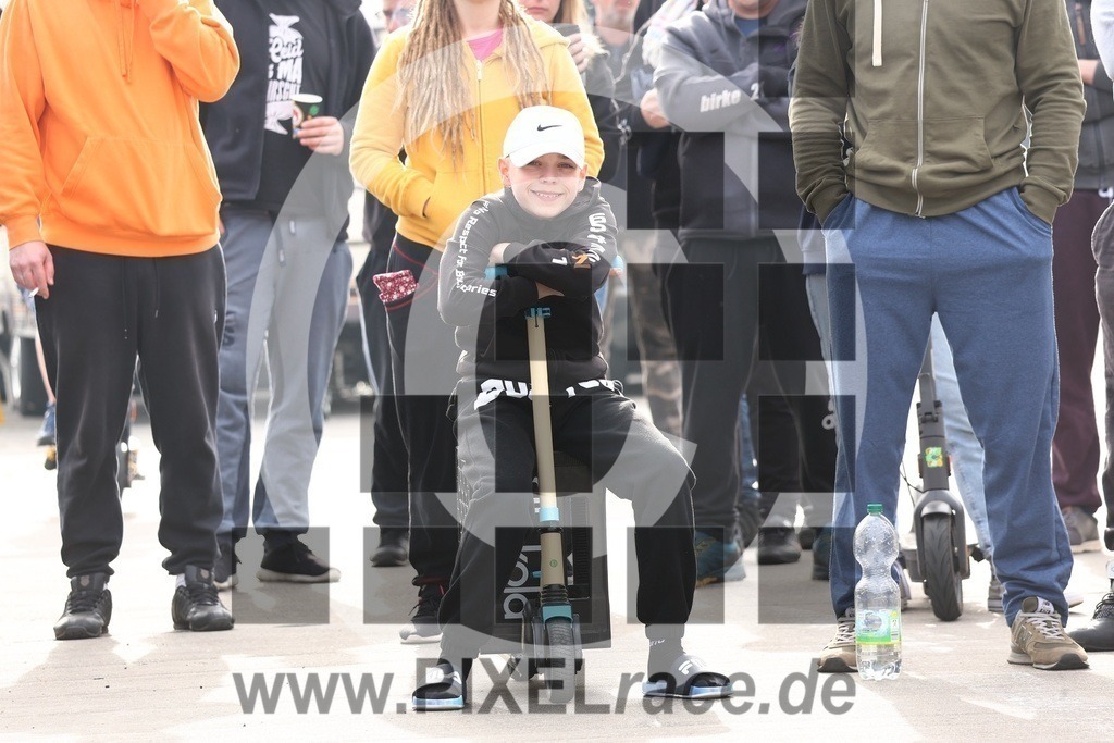 0076-20240511_00066 | Schöne Erinnerungen an spannende Momente - das festzuhalten ist unser Job. PIXELrace.de ist seit 2003 auf den Rennstrecken Europas unterwegs um die Action draußen beim Fahren und die wunderbare Stimmung imm Fahrerlager für euch einzufangen.