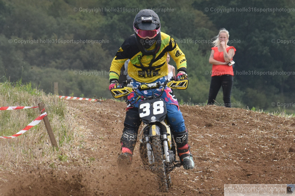 DSC_0771 (2) | Sportfotografie , Motorsport, Motoross, Reitsport, Mointainbike, Enduro,
Landschaft , Outdoor, Eventfotografie, Landschaft, Bilder online bestellen - Realisiert mit Pictrs.com