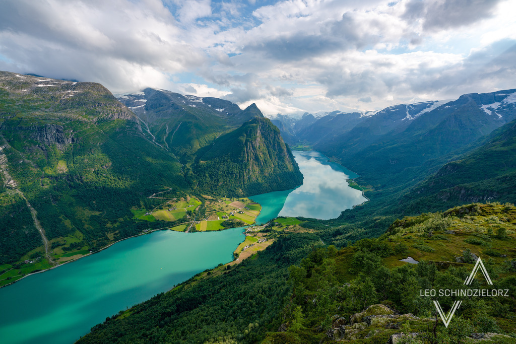 Fotografie_Leo_Schindzielorz_NO_Sommer_Klovane_Oldevatnet_20220824_A7R04344_org | Atmosphärische Landschaftsbilder & Drohnenaufnahmen aus dem Allgäu, Tirol, Südtirol & der Schweiz – ideal für Leinwanddrucke & zur stilvollen Raumgestaltung. - Realisiert mit Pictrs.com