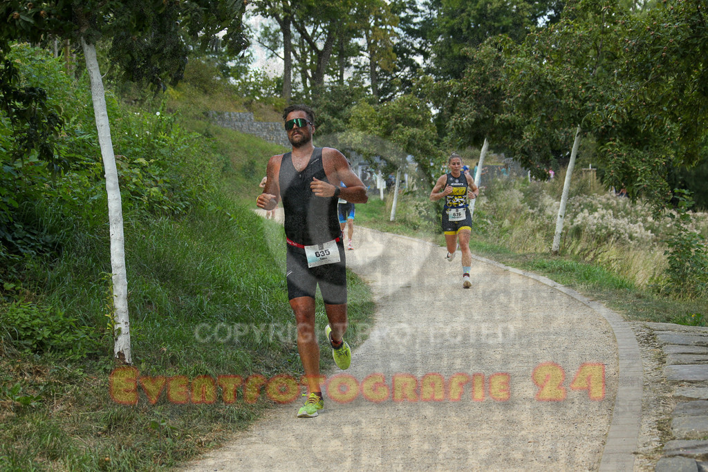 250824_1431_EX1_6517 | Sportfotografie im Rhein-Sieg Kreis, Köln, Bonn, NRW, Rheinland Pfalz, Hessen, etc. Unser Tätigkeitsfeld umfasst den Laufsport vom Volkslauf über den Marathon, Duathlon, Triathon bis zum Ultralauf wie Kölnpfad Ultra oder Schindertrail.