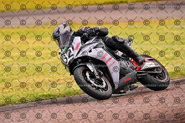 25bt02-0112 | markuskiefer.com - Realisiert mit Pictrs.com