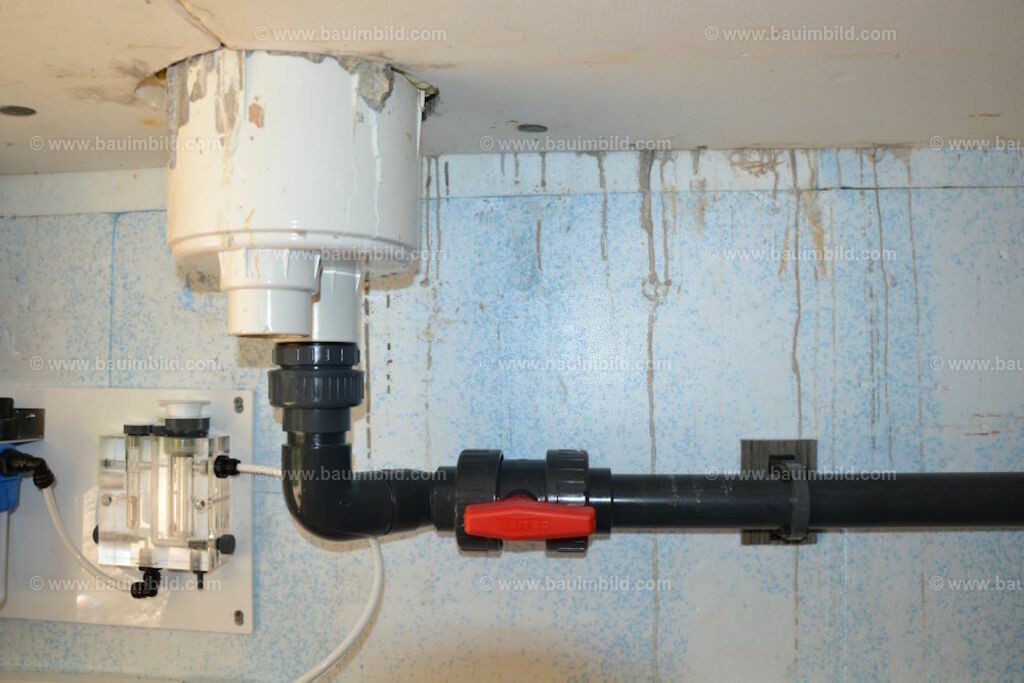 bib-lg25-aussenanlagen-0041 | Nach LV-Leistungsgruppen sortierte Detailfotos über den Bau eines Hauses. Alle Hausbau-Bilder direkt vom Urheber und Autor der Website Haus-Selber-Bauen.com