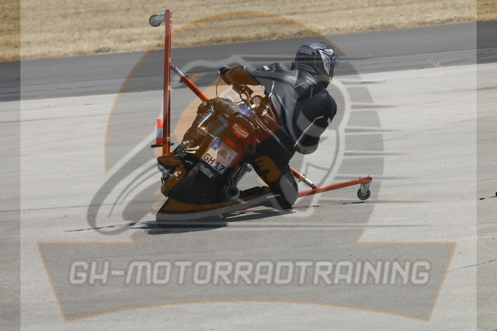 IMG_3064 | gh-motorradtraining-foto.de - Realisiert mit Pictrs.com