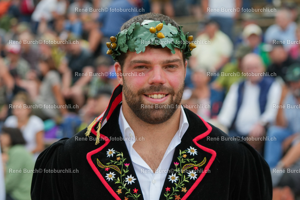 RB_03566 | René Burch leidenschaftlicher Fotograf aus Kerns in Obwalden.  Hier finden sie Sport, Landschaft und Natur Fotografie.
 - Realisiert mit Pictrs.com