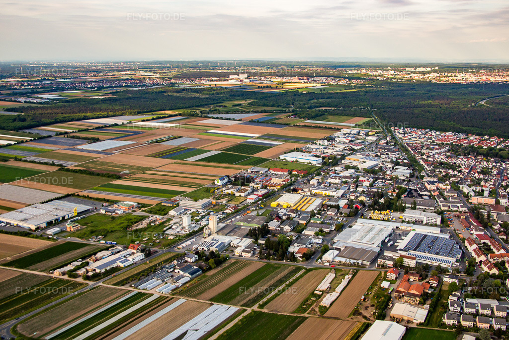 Luftbild: Industriegebiet Nordring von Westen in Griesheim im Bundesland Hessen in Deutschland. Foto: IMG_088447.jpg vom 17.05.2016 durch Werner Riehm/FLY-FOTO.de