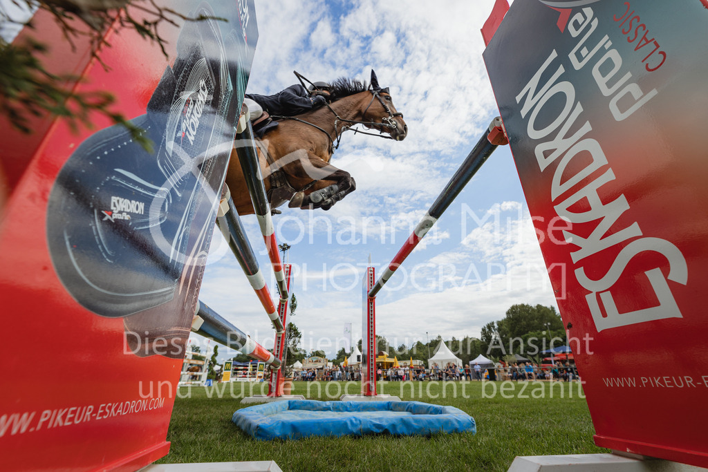 220715_LC_Youngster-S-609 | Deine schönsten Turniermomente als professionelle Fotos! Entdecke hochwertige Pferdesport-Fotografie im Online-Shop. Jetzt Fotos finden & bestellen!