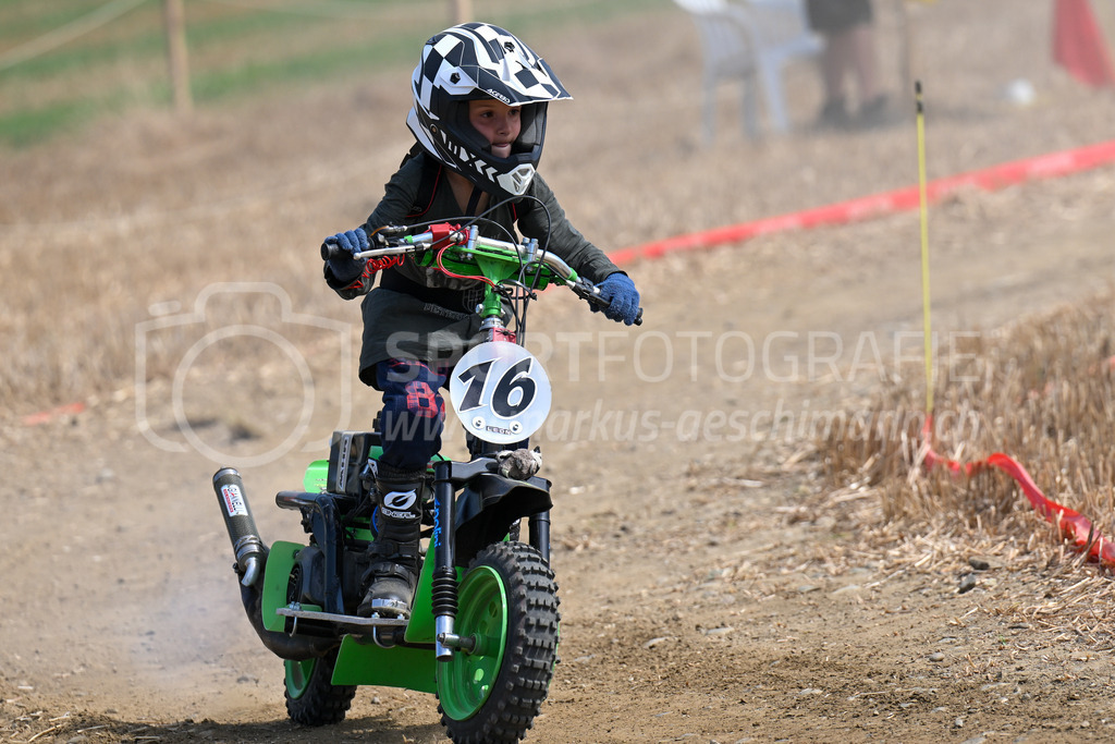 Motortrotti-Rennen Buch am Irchel - 19. August 2023 | Motortrotti-Rennen Buch am Irchel
Buch am Irchel, Kt. Zürich
Bild: Sportfotografie Markus Aeschimann | www.markus-aeschimann.ch - Realisiert mit Pictrs.com