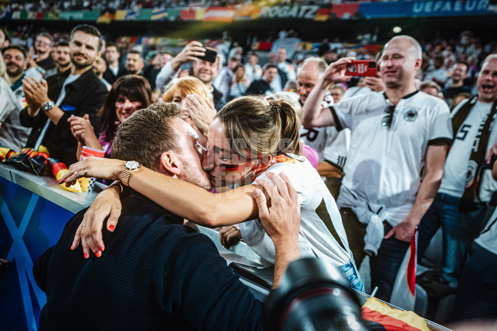 Fußball | Herren | UEFA-Fußball-Europameisterschaft 2024 | MD1 | Gruppe A | Deutschland vs. Schottland | 14.06.2024 | Trainer Julian Nagelsmann (Deutschland) und seine Verena Nagelsmann