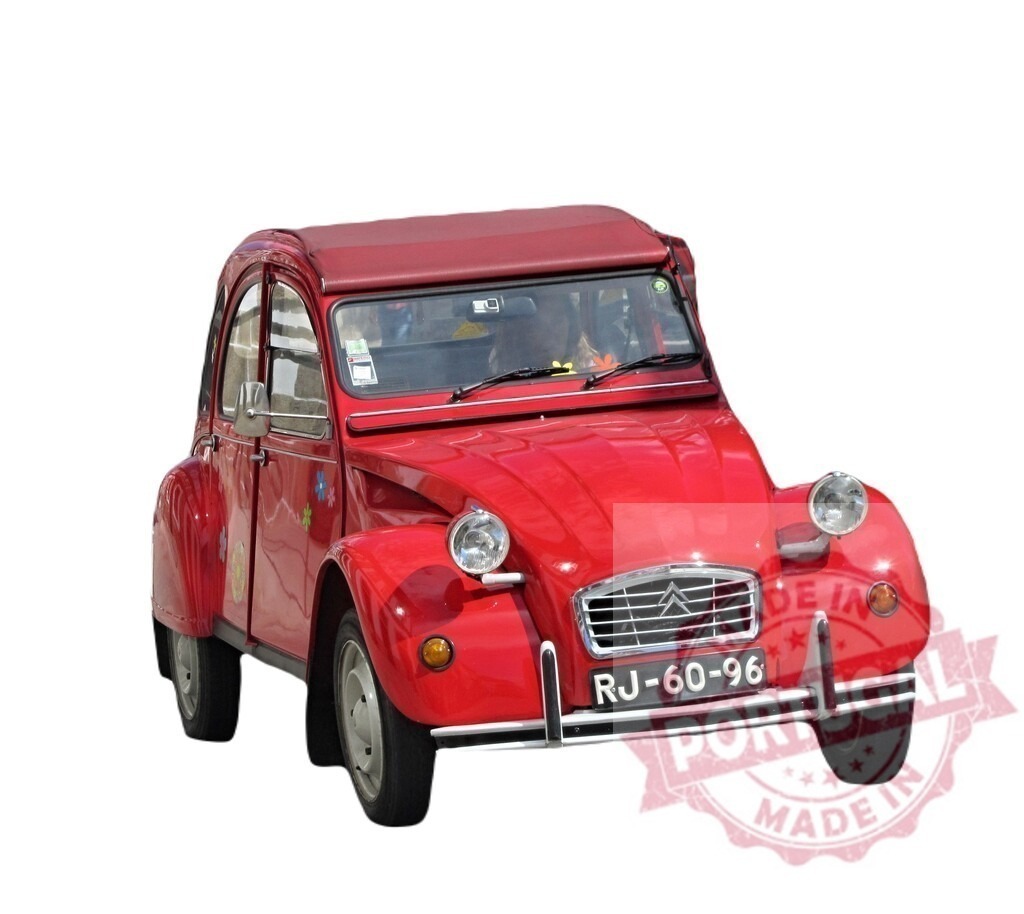 Red Citroën 2CV moving on white background | Red Citroën 2CV car moving on a white background - Realized with Pictrs.com