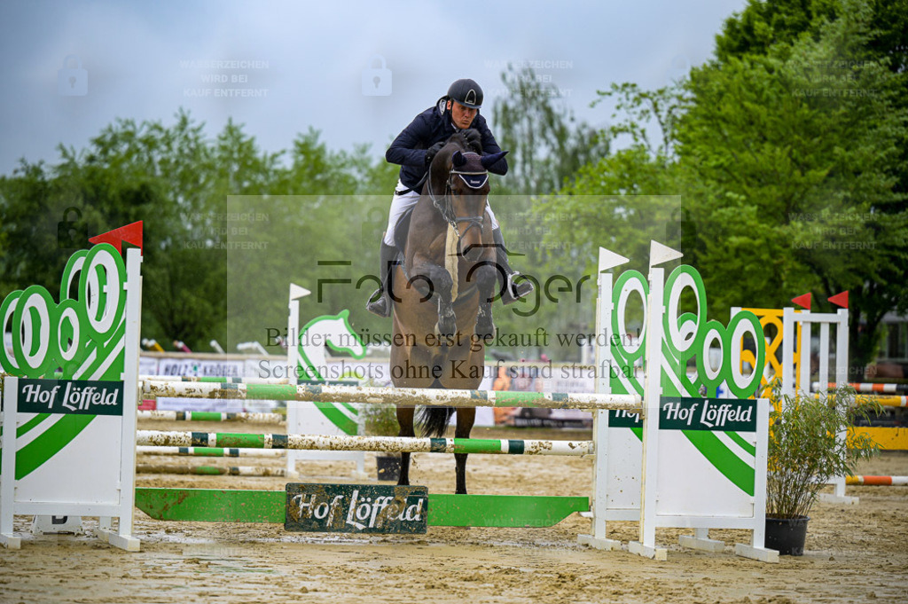 Reitturnier Lienen | Entdecke hochwertige Reitturnierfotos von Foto Oger. Professionell, emotional und authentisch – jetzt Lieblingsmomente im Shop bestellen. - Realisiert mit Pictrs.com