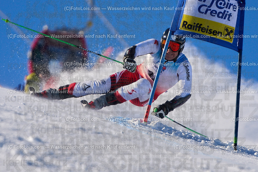 ALP3858_MASTERS-Cup_GS-A Herrn_Herb Rainer | (C)FotoLois.com, Alois Spandl. FIS Masters-Cup Wildschönau, Giant Slalom auf der Piste Schatzberg GS, Siegerehrung auf dem Dorfplatz Niederau, Sa 13. Januar 2024.
