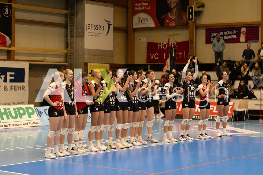 Volleyball I Frauen I Saison 2025-2026 I CEV Volleyball Challenge Cup 2026 | Women I 16th Finals I VC Kanti Schaffhausen - TJ Ostrava I 03.12.2025 | Hochwertige Sportfotos kaufen & lizenzieren für Medien, Vereine, Agenturen & Sportler:innen. Entdecke professionelle Sportfotografie im Bildshop von Alexander Franzen. - Realisiert mit Pictrs.com