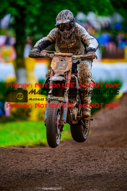 MaZZes_FotoMatrix_240818_6007705_6353 | S2