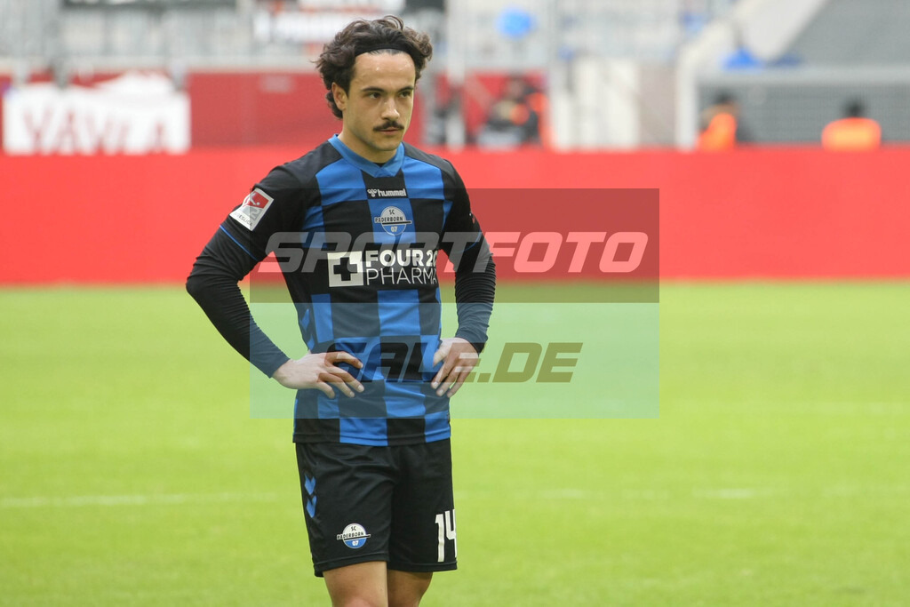 Fortuna Düsseldorf  Saison 25/26 - © Sportfoto-Sale (MK) | Mika Baur - Fortuna Düsseldorf - SC Paderborn Saison 25/26 - © Sportfoto-Sale (MK) - Realisiert mit Pictrs.com