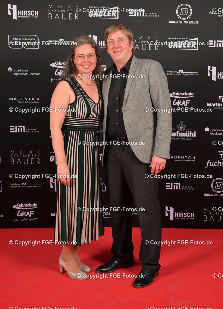 20240113-fge-fotos-0026 | Eröffnungsball der FGE am 13.01.2024 im Alten Stadttheater in Eichstätt. - Realisiert mit Pictrs.com