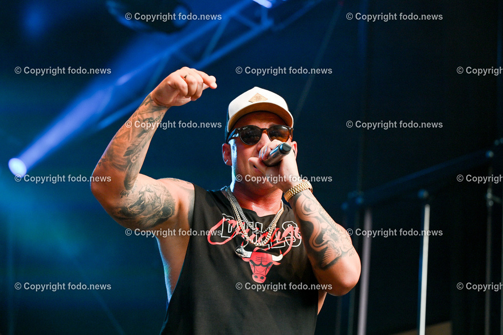 Posthof_ Pietro Lombardi_ 22.06.2023-19 | 22.06.2023, Linz, AUT, Posthof, Open Air Konzert Pietro Lombardi, im Bild Pietro Lombardi 