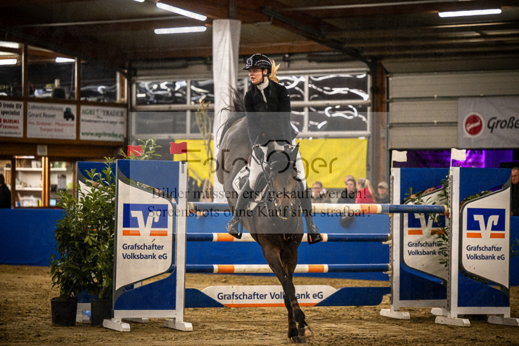 DOS_1392 | Entdecke hochwertige Reitturnierfotos von Foto Oger. Professionell, emotional und authentisch – jetzt Lieblingsmomente im Shop bestellen.Deutschlandweite Turnierfotografie. - Realisiert mit Pictrs.com