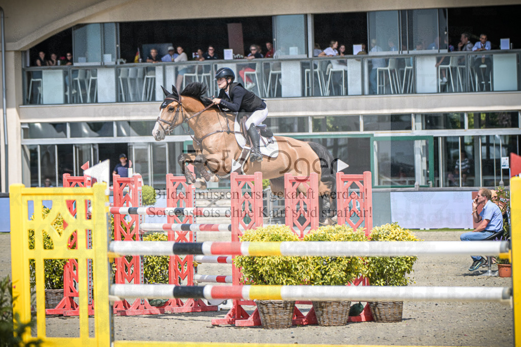 DOS_5589 | Entdecke hochwertige Reitturnierfotos von Foto Oger. Professionell, emotional und authentisch – jetzt Lieblingsmomente im Shop bestellen.Deutschlandweite Turnierfotografie. - Realisiert mit Pictrs.com