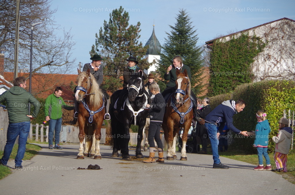 IMGP1578 | fotografiert von Axel PollmannLeonhardi Wallfahrt Benediktbeuern und Murnau, Fronleichnam, Fasching, Landschaft im Loisachtal und Benediktbeuern  - Realisiert mit Pictrs.com