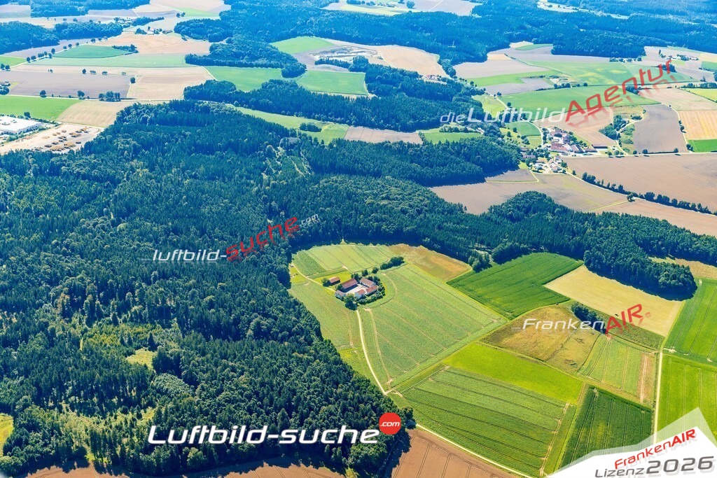 Schöne Luftaufnahme als Geschenk in Adlhausen Langquaid - Die Luftbildaufnahme wurde 2025 vom UL-Flugzeug heraus erstellt ( keine Drohne ) - Hochauflösende Luftaufnahme -Nicht vergleichbar mit Google Maps oder Satelittenbilder- Die Geschenkidee !Mit Lizenz und Bildrechte bestellbar