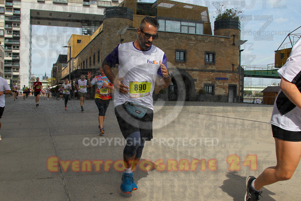 250920_1331_EV4_5889 | Sportfotografie im Rhein-Sieg Kreis, Köln, Bonn, NRW, Rheinland Pfalz, Hessen, etc. Unser Tätigkeitsfeld umfasst den Laufsport vom Volkslauf über den Marathon, Duathlon, Triathon bis zum Ultralauf wie Kölnpfad Ultra oder Schindertrail.