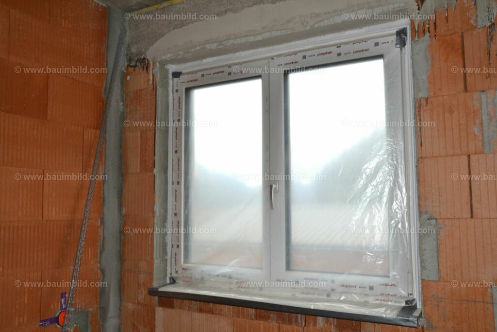 bib-lg18-putzarbeiten-0002 | Nach LV-Leistungsgruppen sortierte Detailfotos über den Bau eines Hauses. Alle Hausbau-Bilder direkt vom Urheber und Autor der Website Haus-Selber-Bauen.com