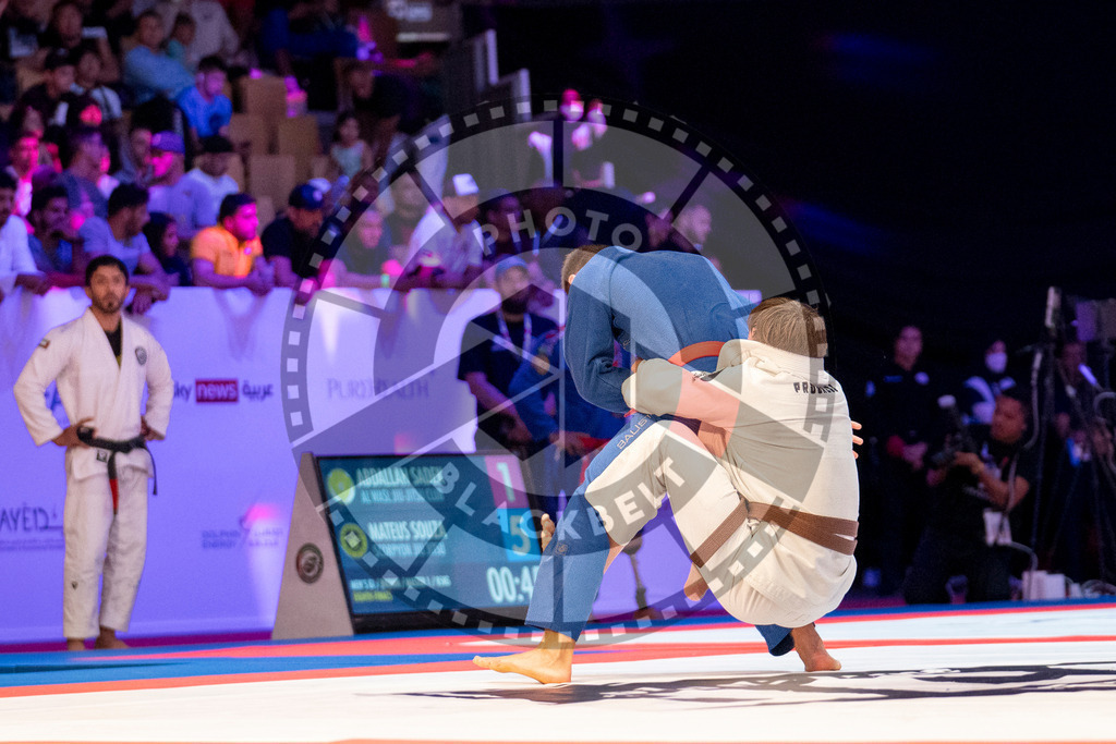 20231107PBB5897 | Fighters compete during the AJP World Master Championship in the Mubadala Arena in Abu Dhabi, Arab United Emirates, on November 7, 2023.