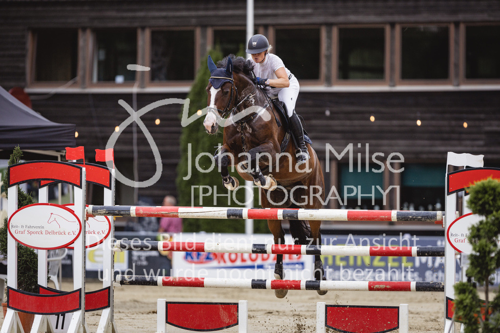 230824_Delbrueck_AmateurM2-268 | Deine schönsten Turniermomente als professionelle Fotos! Entdecke hochwertige Pferdesport-Fotografie im Online-Shop. Jetzt Fotos finden & bestellen!