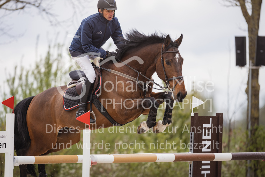 230427_HofSosath_2Ph-M2St-110 | Deine schönsten Turniermomente als professionelle Fotos! Entdecke hochwertige Pferdesport-Fotografie im Online-Shop. Jetzt Fotos finden & bestellen!