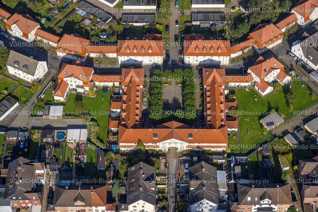 Luenen241012372 | Luftbild, Arbeiter-Zechensiedlung Zeche Victoria, Wohnsiedlung mit roten Dächern, Augustin-Wibbelt-Straße und Wevelsbacher Weg, Lünen, Ruhrgebiet, Nordrhein-Westfalen, Deutschland