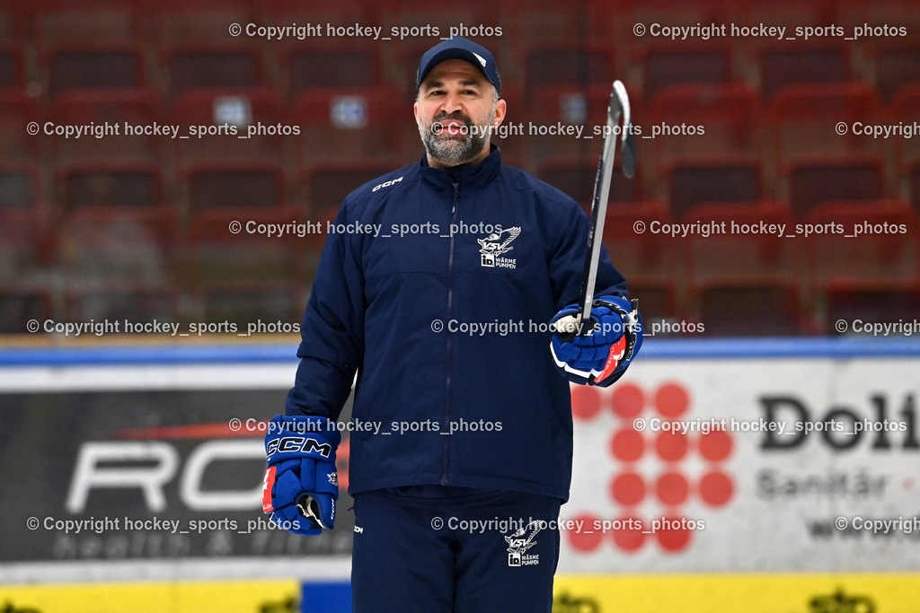 Eistrainig EC VSV mit Headcoach Pierre Allard | Eistrainig EC VSV mit Headcoach Pierre Allard, 1. Eistrainig EC VSV mit Headcoach Pierre Allard am 02.12.2025 in Villach (Stadthalle Villach), Austria, (Photo by Bernd Stefan)