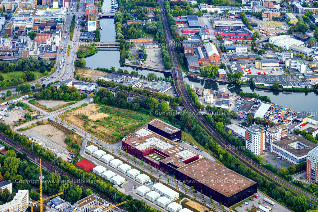Hamburg_Rothenburgsort_Billstrasse_ELS_5269200925 | HAMBURG 20.09.2025 Eisenbahn- Brückenbauwerk zur Streckenführung der Bahn- Gleise " Billstraße " an der Straße Michelsenweg in Hamburg, Deutschland. // Railway bridge building to route the train tracks " Billstrasse " on street Michelsenweg in Hamburg, Germany. Foto: Martin Elsen