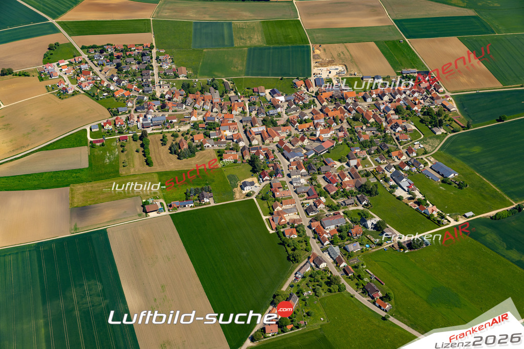 Die Luftaufnahme Mauren - Harburg wurde 2022 vom Flugzeug aus (keine Drohne) erstellt. Hohe Auflösung -für große Poster und Wandbilder geeignet - Garantiert!